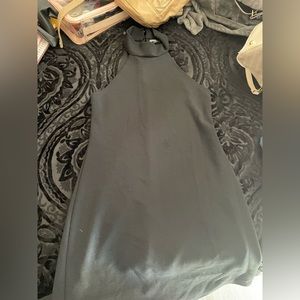 BLACK PLAIN DRESS.IT DOES SHAPE YOUR BODY!!
